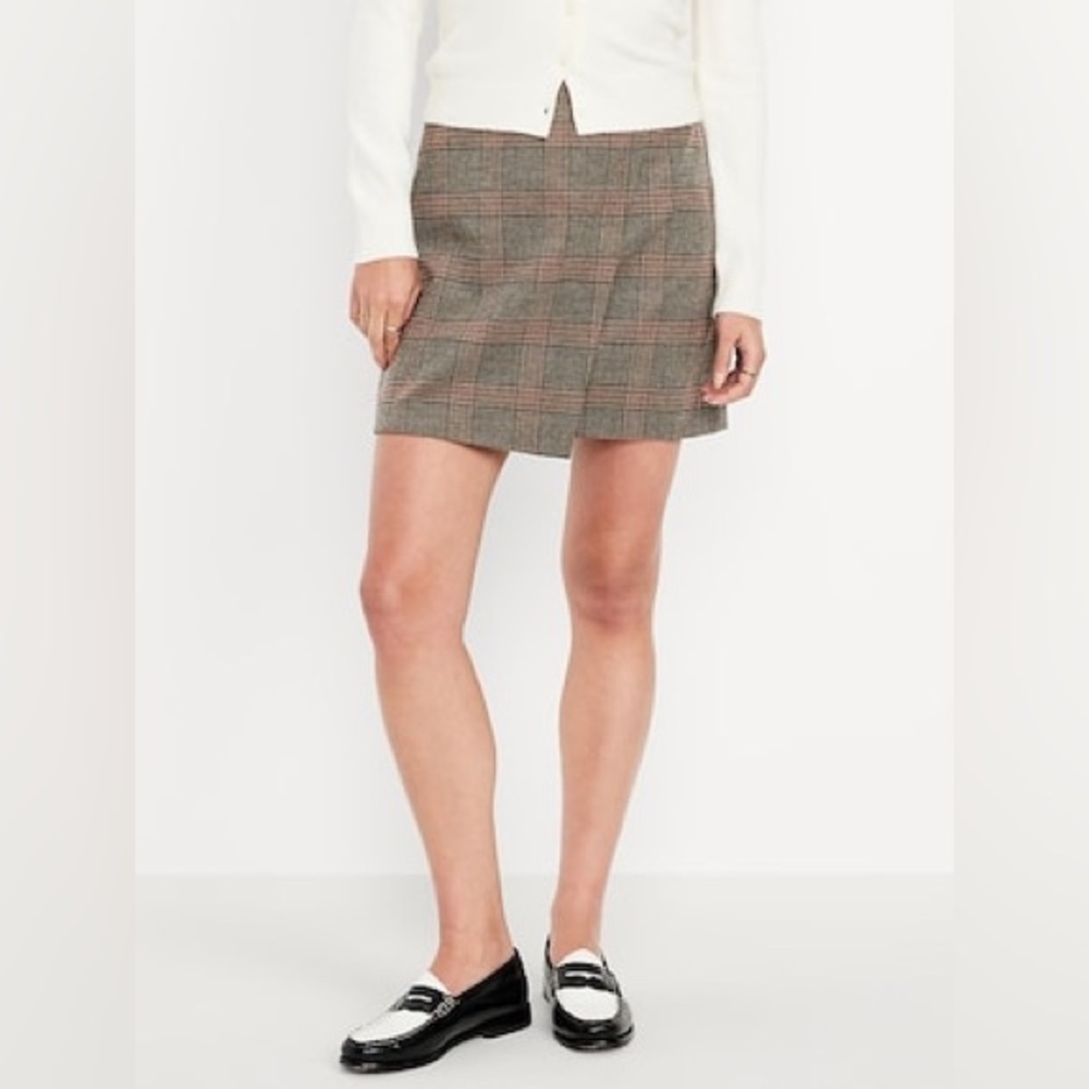 Old Navy High-Waisted Plaid Wrap-Front Mini Skirt, Size S nwt